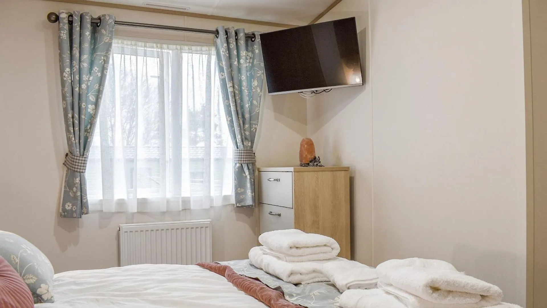 بيت للعطل Pinecone Lodge Sherburn